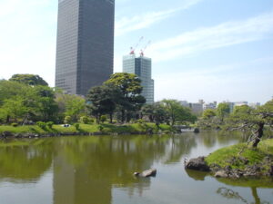なぜ、中国について評論しないのか、橋下、石破
